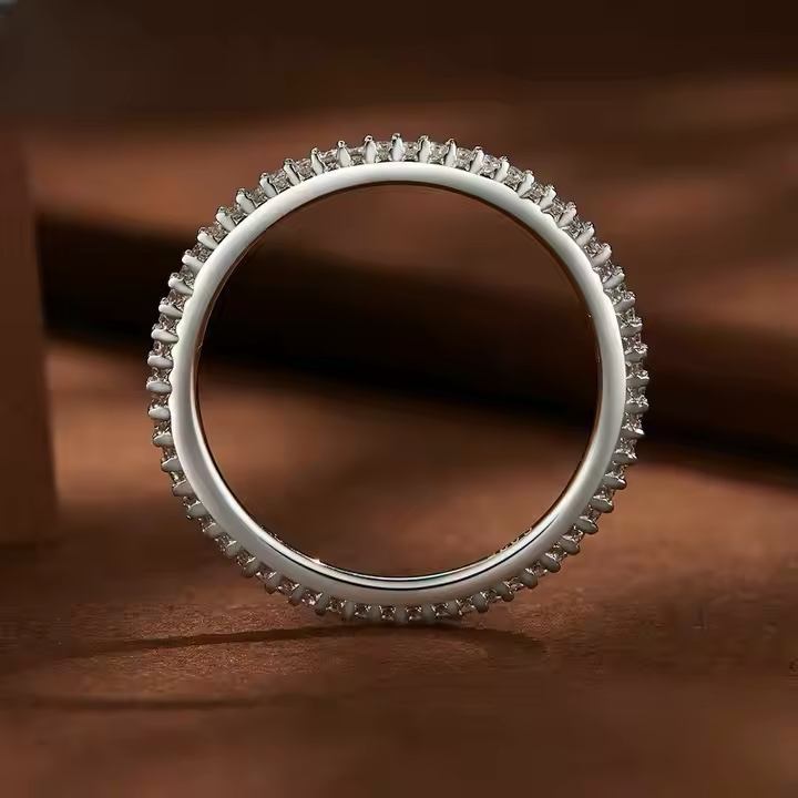Exquisite Moissanite Engagement Ring – 925 Sterling Silver