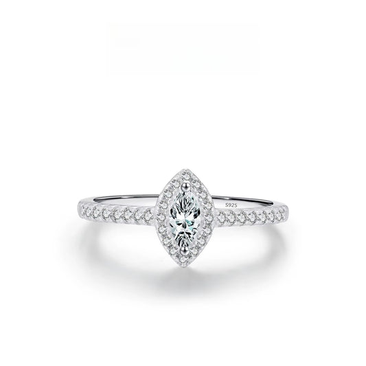 Marquise-Cut Sterling Silver & Zircon Ring — Elegance Shaped by Light